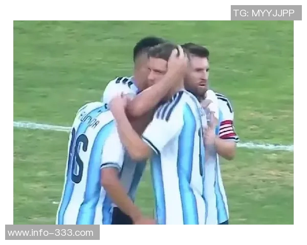 梅西破门后与弗雷默契配合传球助攻展现团队精神