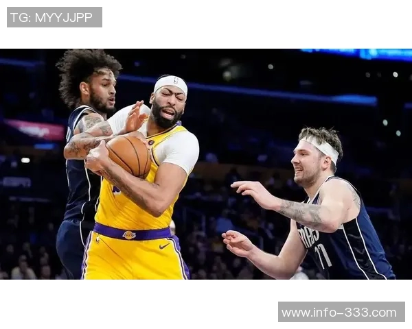 里夫斯称赞东契奇天赋超群与浓眉克里斯蒂关系融洽