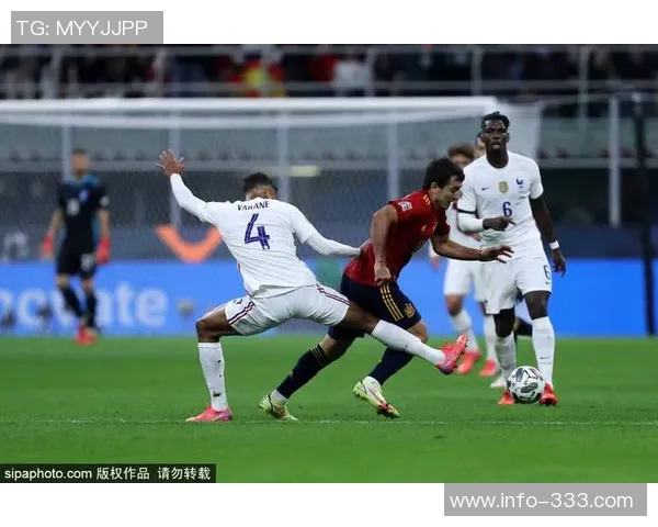 日本高中联赛决赛精彩瞬间兜射与弧顶爆射双双破门引发热议