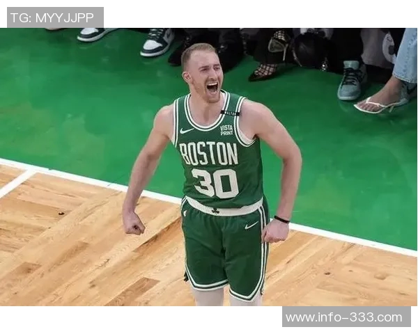 豪泽坚持三分出手21次直言追求纪录不愿投两分球