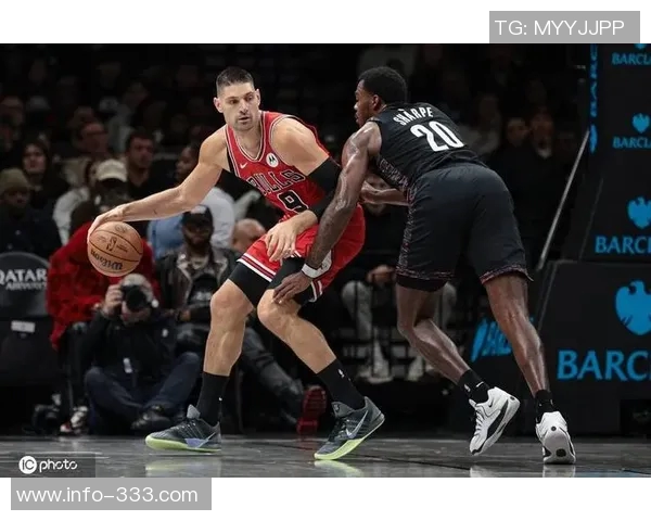 克洛尼表现不佳17投仅4中三分球命中率低迷助攻与篮板难掩失利 克洛尼表现不佳17投仅4中三分球命中率低迷助攻与篮板难掩失利