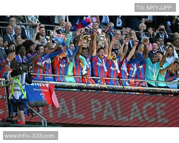 水晶宫主帅信心满满期待联赛杯客战红军球队状态良好对枪手表现赞赏